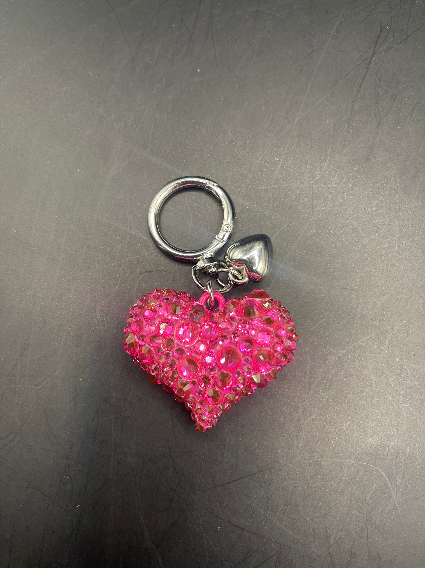 Pinker Glitzer Herz-Schlüsselanhänger – Handverziert mit Strass | Geschenkidee