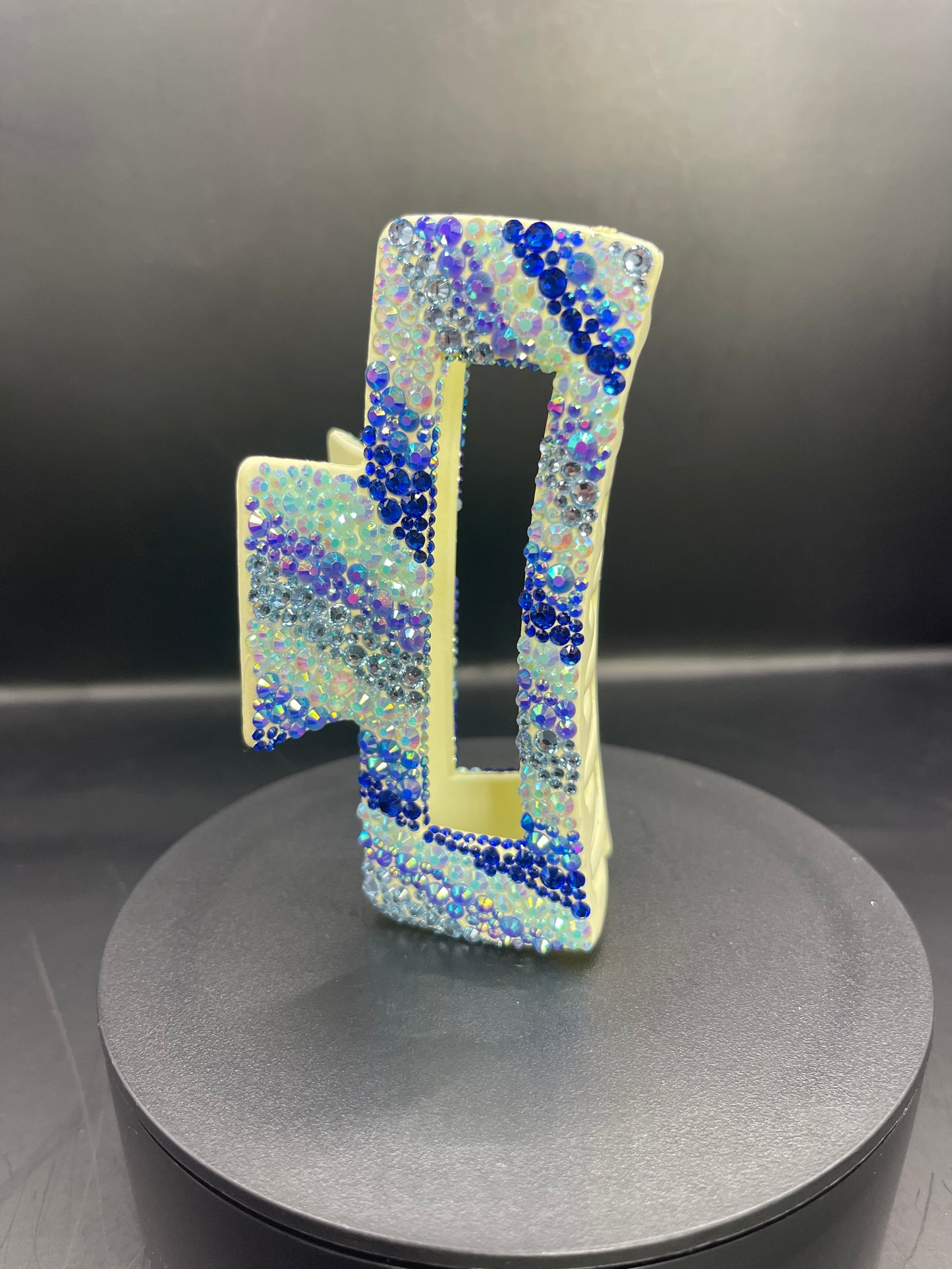 Haarspange Blau–Silber Holographic – Handverziert mit Strass | TheGlitterThing Unikat