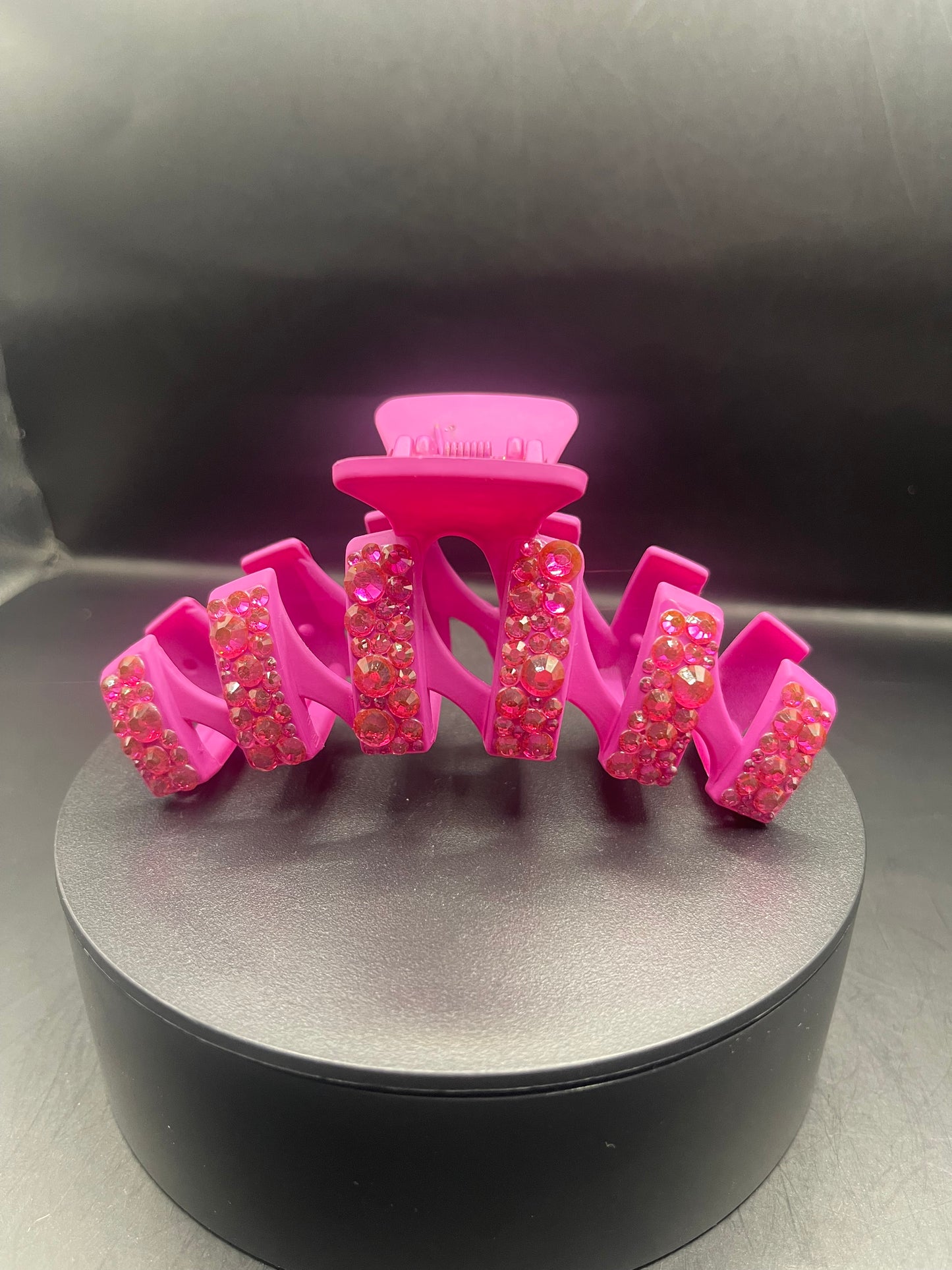 Glitzer Haarspange Pink – Handverziert mit Strasssteinen | Statement Hair Clip