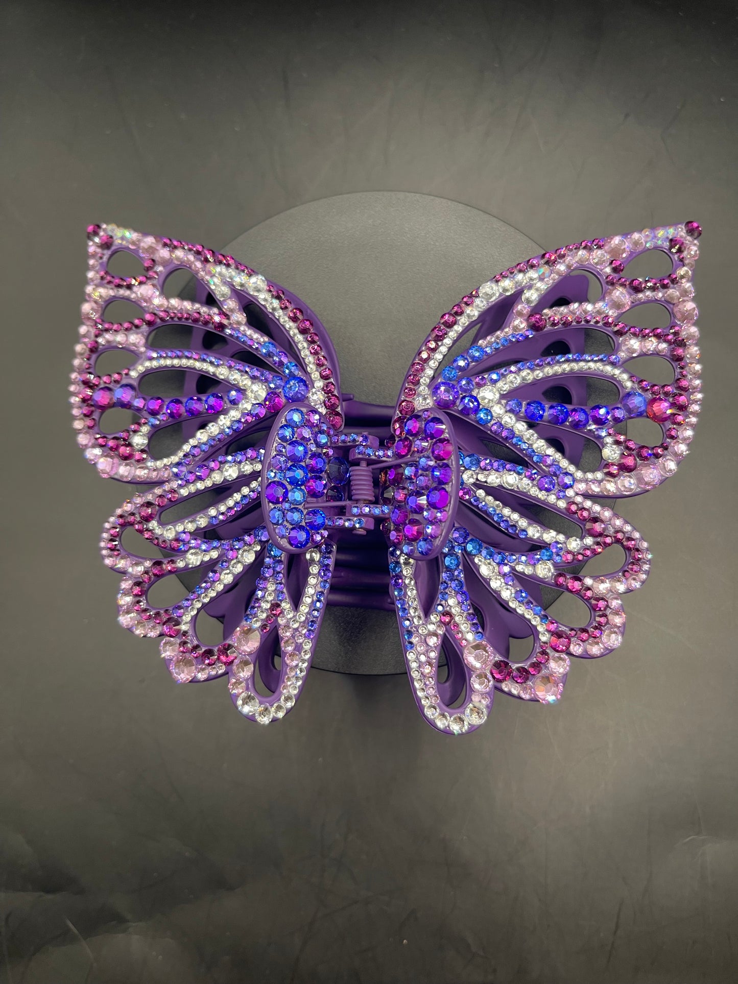 Schmetterling Haarspange Lila-Pink mit Strasssteinen – Handverziert