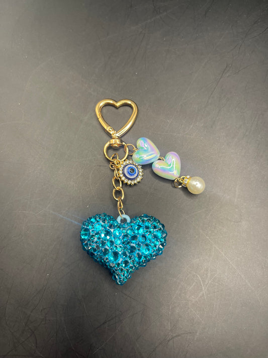 Blauer Glitzer Herz-Schlüsselanhänger mit Evil Eye Charm | Geschenkidee