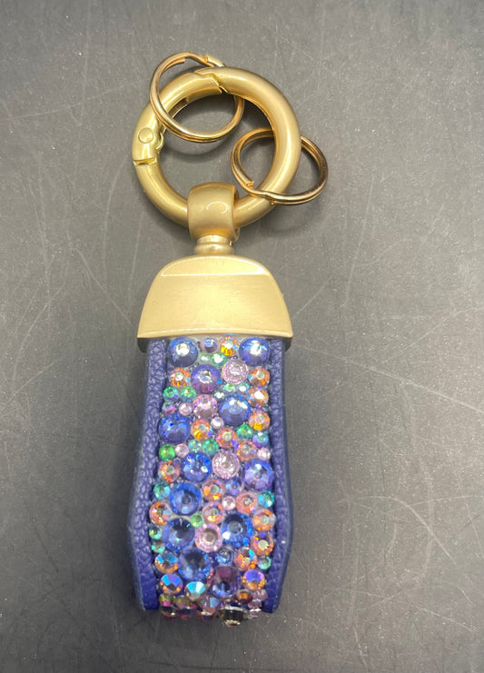 Glitzer Schlüsselanhänger Blau – Personalisierbarer Anhänger mit Strasssteinen | Geschenkidee Handmade Schweiz
