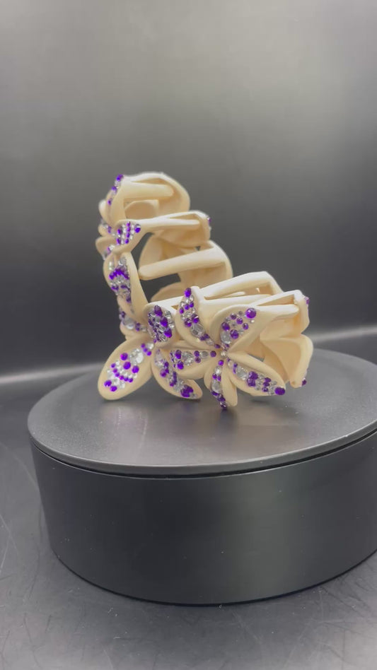 Blumen-Haarspange 10 cm – Handverziert mit Lila & Silber Strass | Unikat von TheGlitterThing