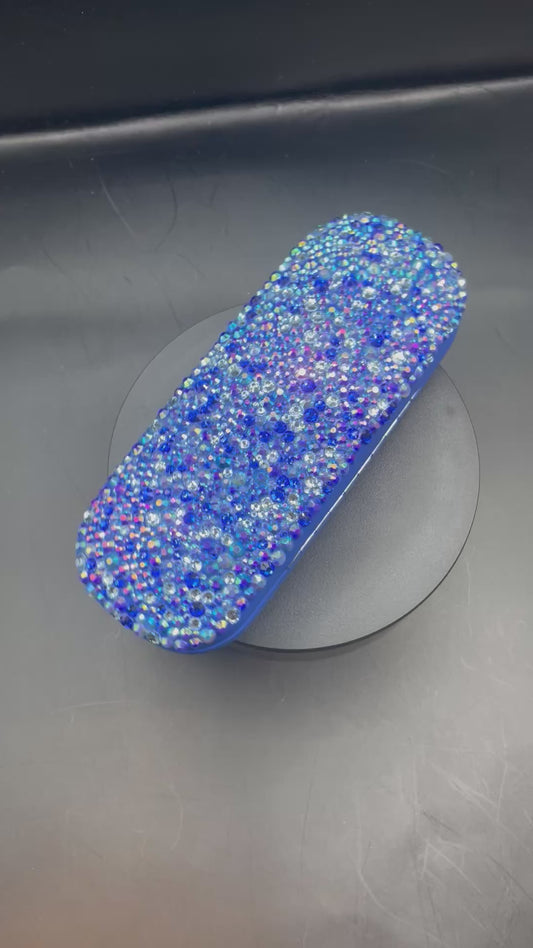 Blaues Glitzer-Brillenetui – handverziert mit irisierenden Strasssteinen