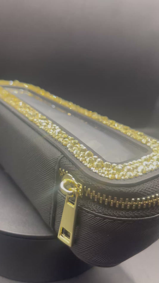 Luxus Necessaire mit Sichtfenster – handverziert mit goldenen Strasssteinen | TheGlitterThing