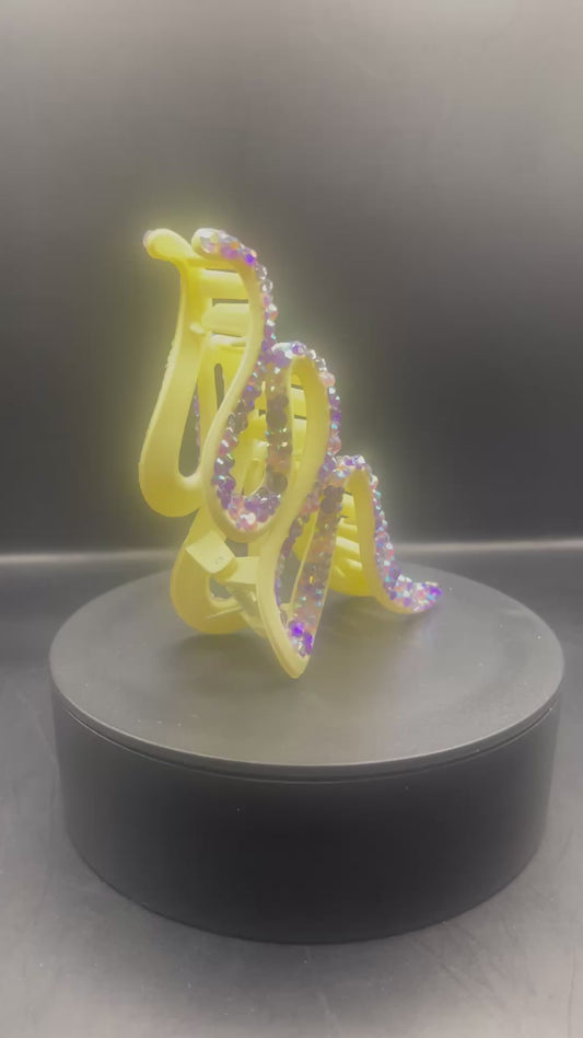 Iridescent Cream Wave Haarspange – Handbeklebt mit Aurora-Strass | Unikat